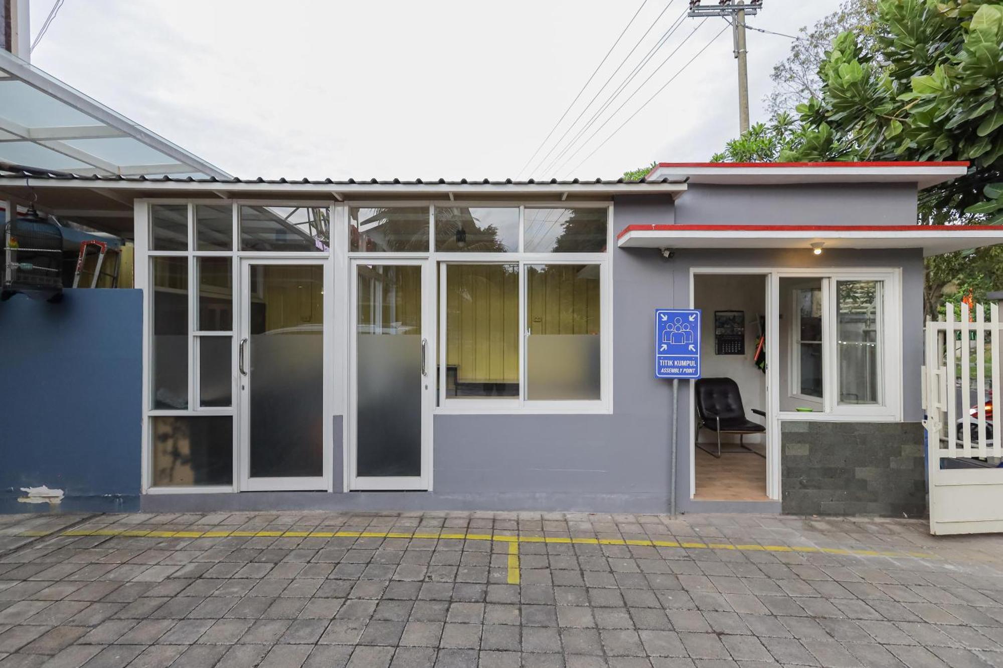 Reddoorz Plus At Swun Stay Raya Langsep Malang Bagian luar foto