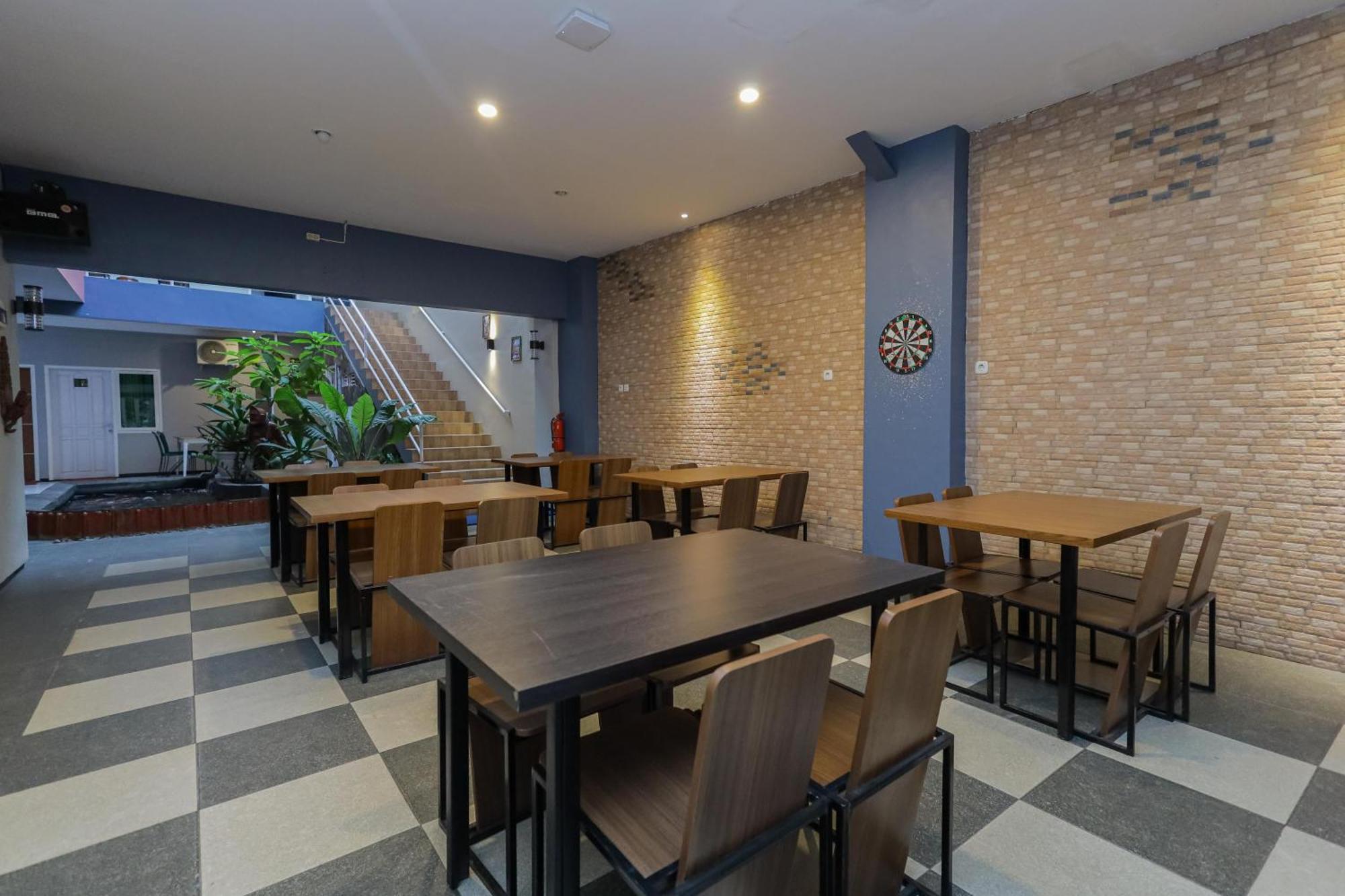 Reddoorz Plus At Swun Stay Raya Langsep Malang Bagian luar foto