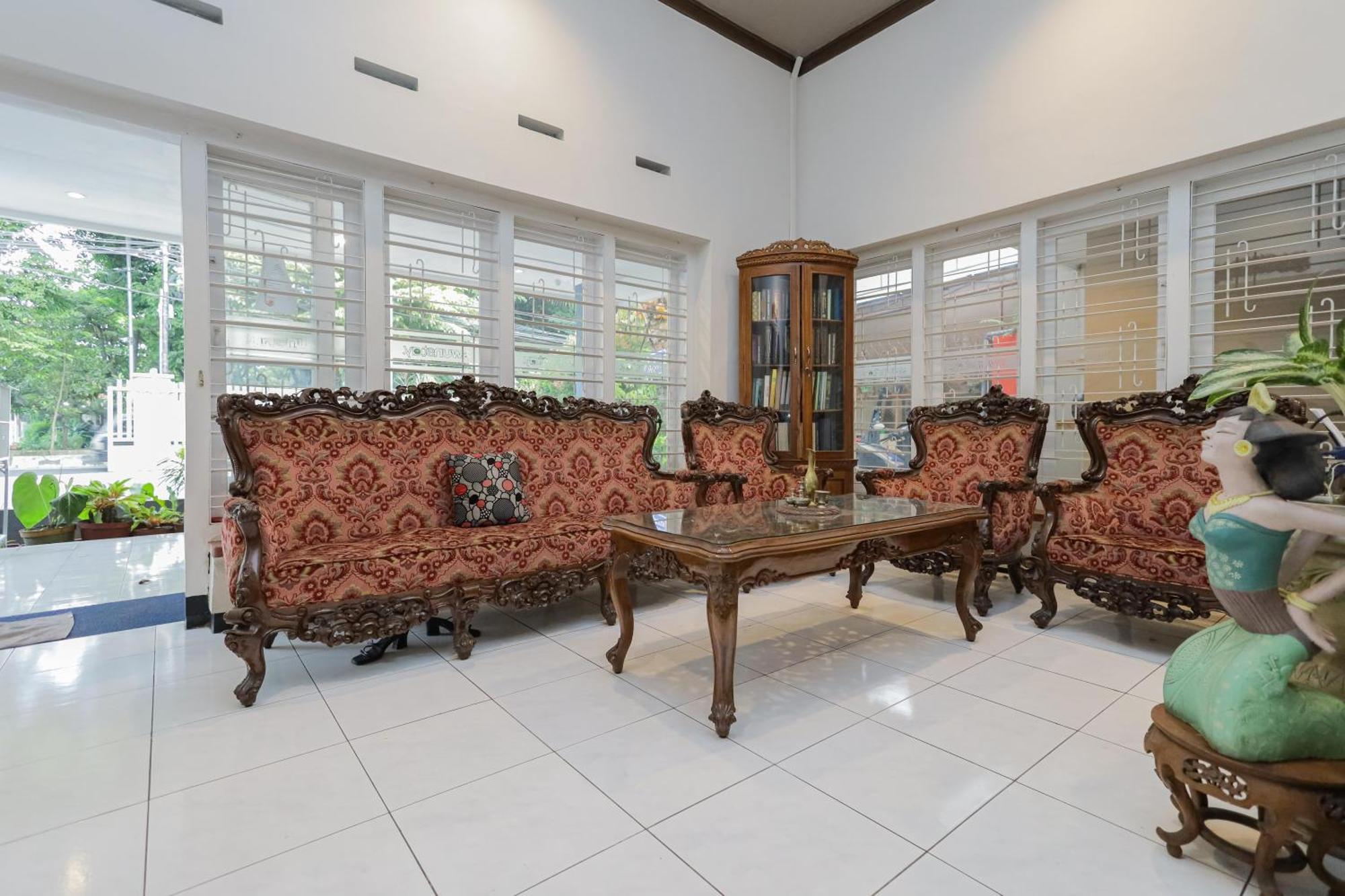 Reddoorz Plus At Swun Stay Raya Langsep Malang Bagian luar foto