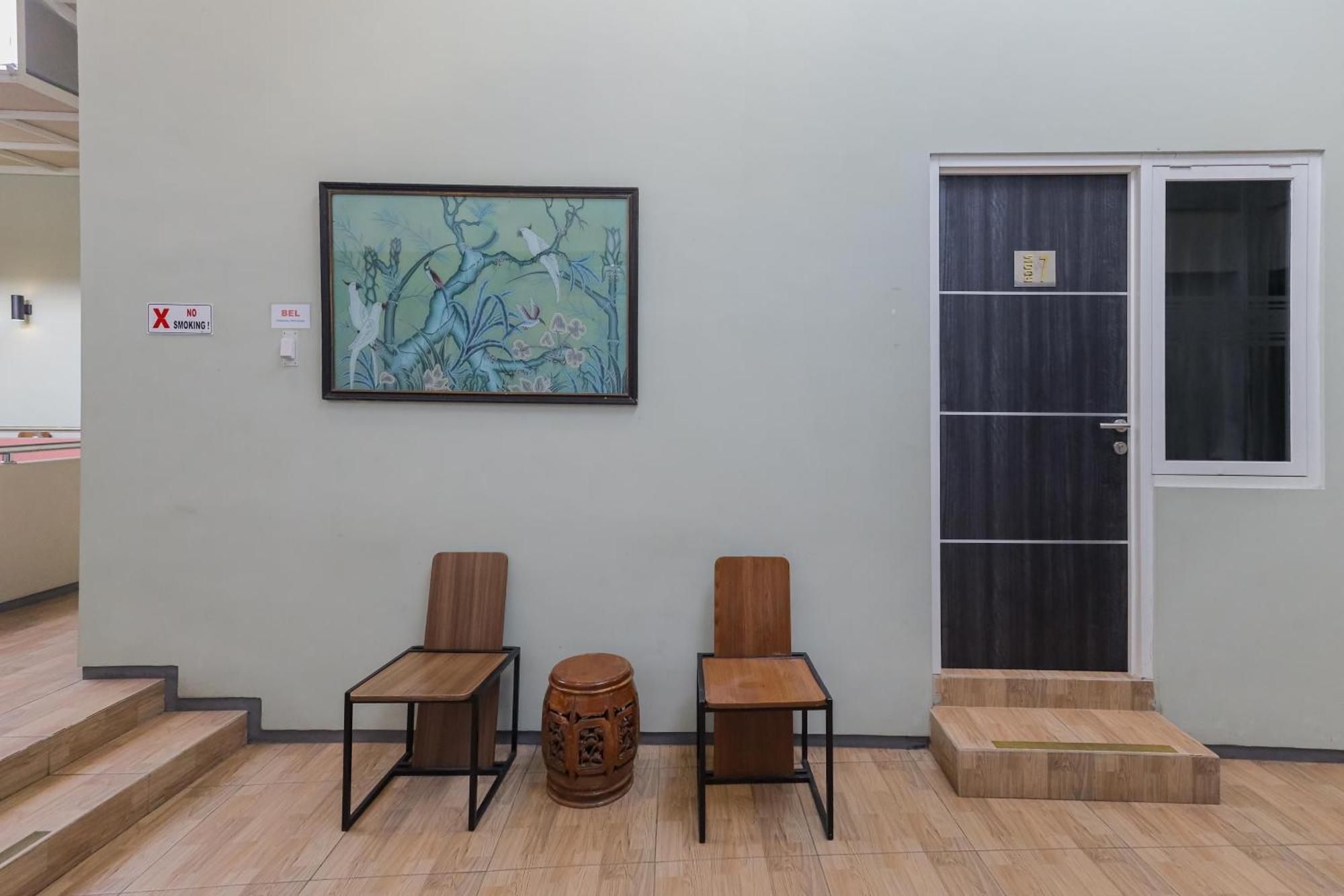 Reddoorz Plus At Swun Stay Raya Langsep Malang Bagian luar foto