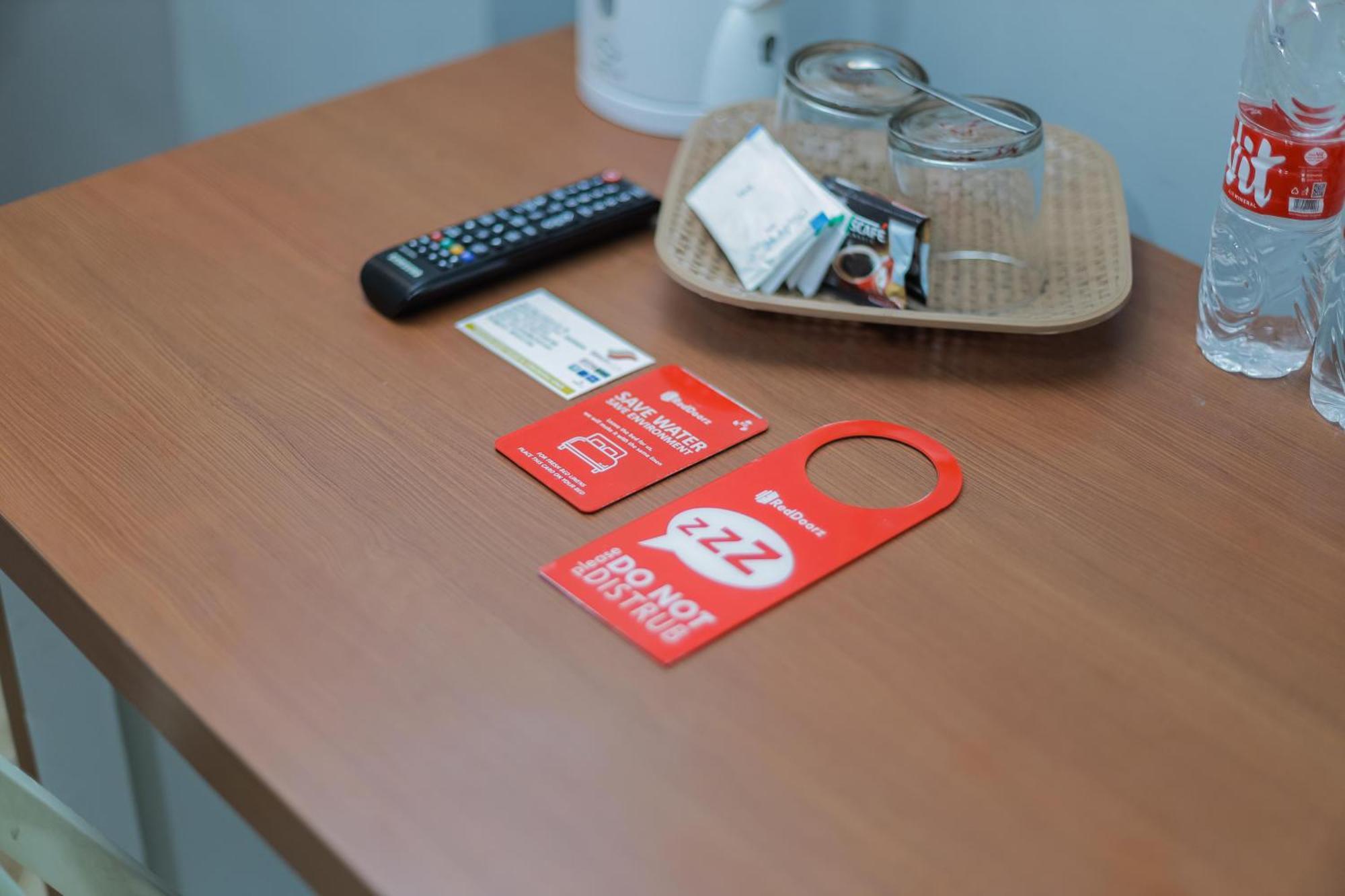 Reddoorz Plus At Swun Stay Raya Langsep Malang Bagian luar foto